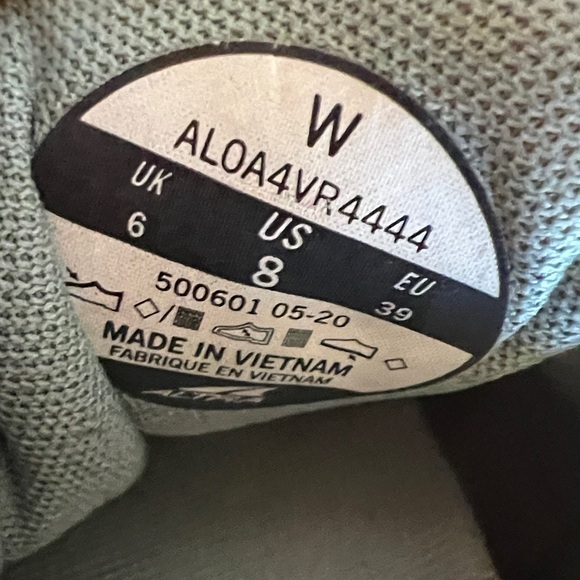 Altra Gray Athletic Shoes - Picture 2 of 9